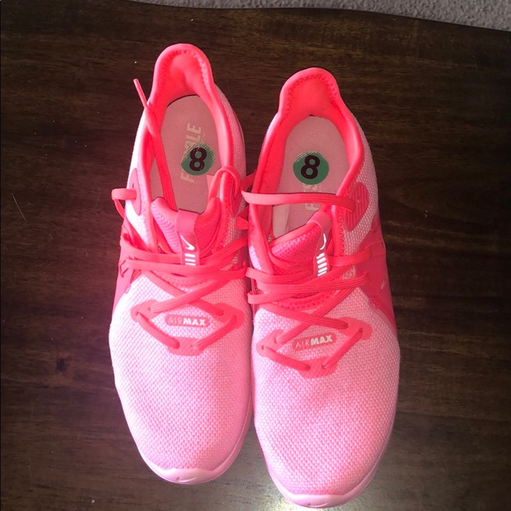 Nike gym shoes